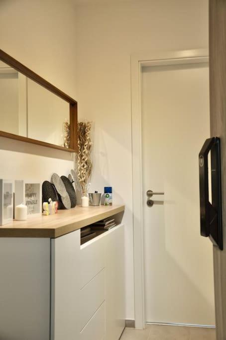 New Studio Apartment In Central Budapest - Free Parking מראה חיצוני תמונה