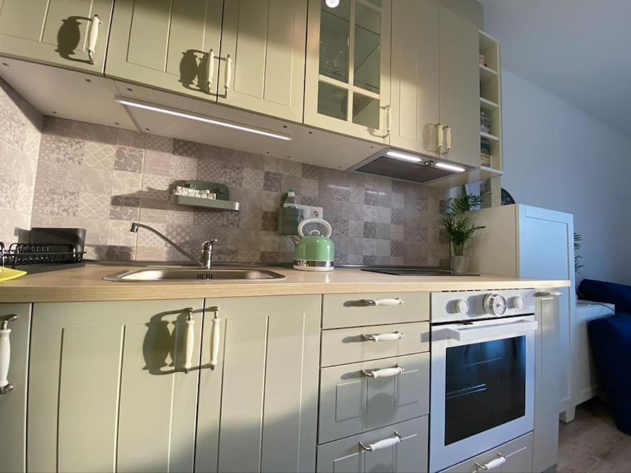 New Studio Apartment In Central Budapest - Free Parking מראה חיצוני תמונה