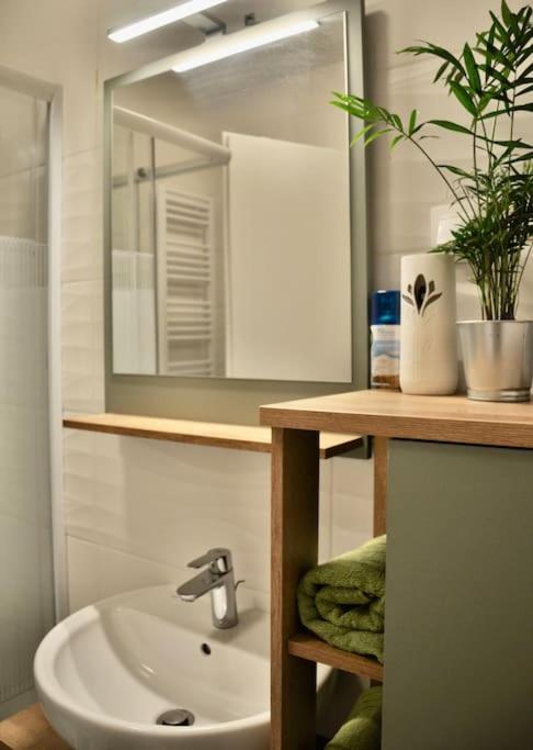 New Studio Apartment In Central Budapest - Free Parking מראה חיצוני תמונה
